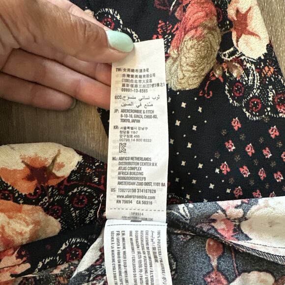 Abercrombie & Fitch long sleeve v-neck flare dress size XSmall, new without tags - Picture 9 of 12